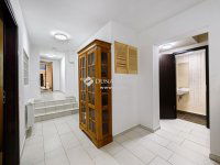 Eladó családi ház, III. kerületben 429 M Ft, 7 szobás