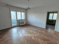 Eladó téglalakás, Pápán 34.99 M Ft, 2 szobás