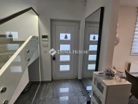 Eladó ikerház, XVII. kerületben 133.9 M Ft, 3+1 szobás