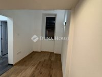 Eladó téglalakás, VII. kerületben 38 M Ft, 1 szobás