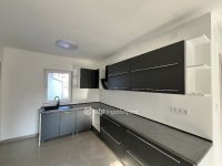 Eladó családi ház, Előszálláson 65 M Ft, 3 szobás