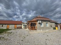 Eladó családi ház, Poroszlón 46 M Ft, 5 szobás
