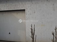 Eladó családi ház, Székesfehérvárott 49.999 M Ft, 2 szobás