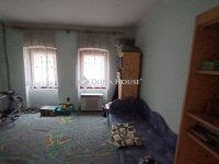 Eladó családi ház, Pécsett 48.5 M Ft, 4 szobás