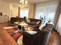 Eladó családi ház, Debrecenben 220 M Ft, 5 szobás