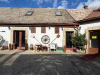 Eladó családi ház, Baján 145 M Ft, 10 szobás