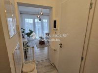 Eladó téglalakás, Pécsett 100 M Ft, 4 szobás