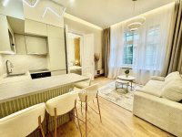 Eladó téglalakás, VI. kerületben 169.9 M Ft, 3 szobás