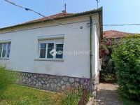 Eladó családi ház, Bólyban 51.9 M Ft, 6 szobás