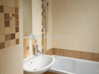 Eladó panellakás, Debrecenben 57.5 M Ft, 2 szobás