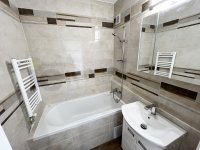 Kiadó panellakás, albérlet, Szegeden, Csongrádi sugárúton