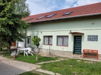 Eladó családi ház, Baracskán 98 M Ft, 6 szobás