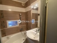 Eladó panellakás, Szegeden 72 M Ft, 3 szobás