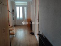 Eladó családi ház, Szentmártonkátán 77 M Ft, 6 szobás