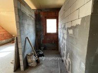 Eladó családi ház, III. kerületben 128.9 M Ft, 3+1 szobás