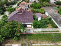 Eladó üzlethelyiség