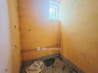 Eladó családi ház, Jászladányon 6.5 M Ft, 2 szobás