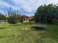 Eladó családi ház, Kápolnásnyéken 159.9 M Ft, 4 szobás