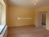Eladó családi ház, Bakonyán 38.5 M Ft, 2 szobás
