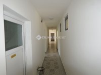 Eladó üzlethelyiség, Zalaszentivánon 130 M Ft, 2 szobás