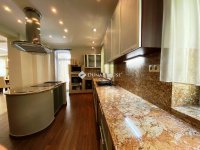 Eladó családi ház, Gödön 299 M Ft, 7 szobás