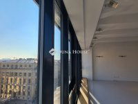 Eladó téglalakás, V. kerületben 207 M Ft, 2 szobás