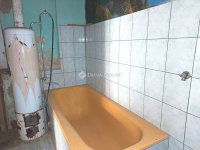 Eladó családi ház, Kemenespálfán 8.9 M Ft, 2 szobás