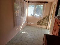 Eladó családi ház, Esztergomban 39.9 M Ft, 2 szobás