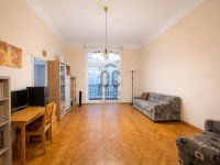 Eladó téglalakás, V. kerületben 135 M Ft, 2 szobás