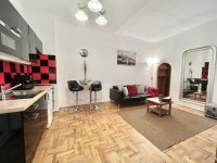 Eladó téglalakás, V. kerületben 114.8 M Ft, 2 szobás