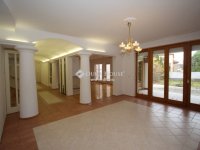 Eladó családi ház, Kecskeméten 248 M Ft, 6 szobás