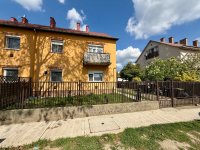 Eladó téglalakás, Törökszentmiklóson 37.8 M Ft, 3 szobás