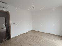 Eladó téglalakás, Sopronban 110 M Ft, 5 szobás