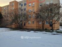 Eladó panellakás, Pápán 25.9 M Ft, 1+1 szobás