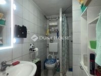 Eladó családi ház, Vecsésen 80 M Ft, 3 szobás