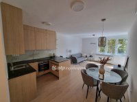 Eladó téglalakás, III. kerületben 120 M Ft, 2+2 szobás