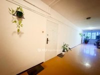 Eladó panellakás, Egerben 56 M Ft, 3 szobás