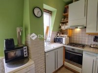 Eladó téglalakás, Székesfehérvárott 89.9 M Ft, 4 szobás