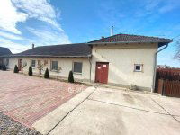 Eladó családi ház, Tiszafüreden 95 M Ft, 9 szobás