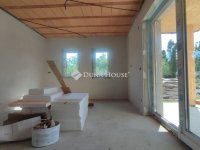 Eladó nyaraló, Balatonkeresztúron 86 M Ft, 4 szobás