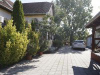 Eladó családi ház, Sarudon 90 M Ft, 7 szobás