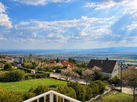 Eladó családi ház, Szentendrén 199.9 M Ft, 5 szobás