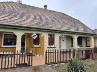 Eladó családi ház, Dunaharasztin 185 M Ft, 7 szobás