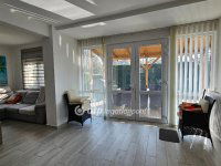 Eladó családi ház, Balatonföldváron 188 M Ft, 6+1 szobás