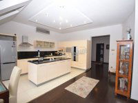 Eladó téglalakás, V. kerületben 230 M Ft, 3 szobás