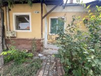 Eladó téglalakás, Szekszárdon 6 M Ft, 2 szobás