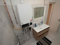 Eladó családi ház, Abádszalókban 75 M Ft, 9 szobás