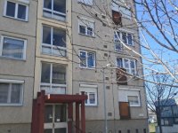 Eladó panellakás, Esztergomban, Schweidel József utcában