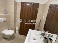 Eladó téglalakás, Pécsett 80 M Ft, 2 szobás