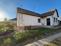 Eladó családi ház, Ságváron 46.9 M Ft, 3 szobás